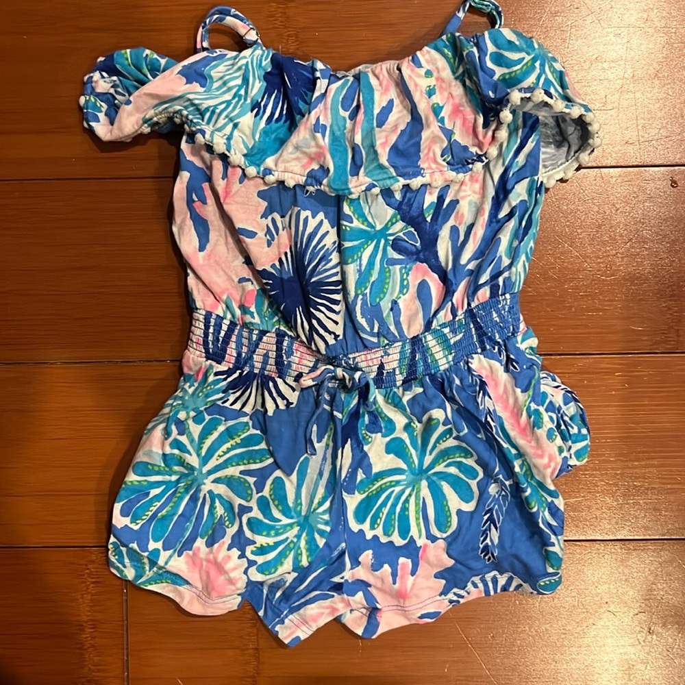 Girls xs 2-3T Lilly romper VGUC